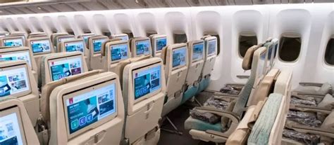 sitzplan boeing 777-300er emirates